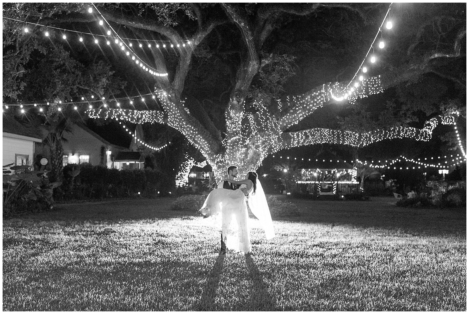 Oak-Tree-Manor-Houston-TX-Wedding-Brittany-John_0144.jpg