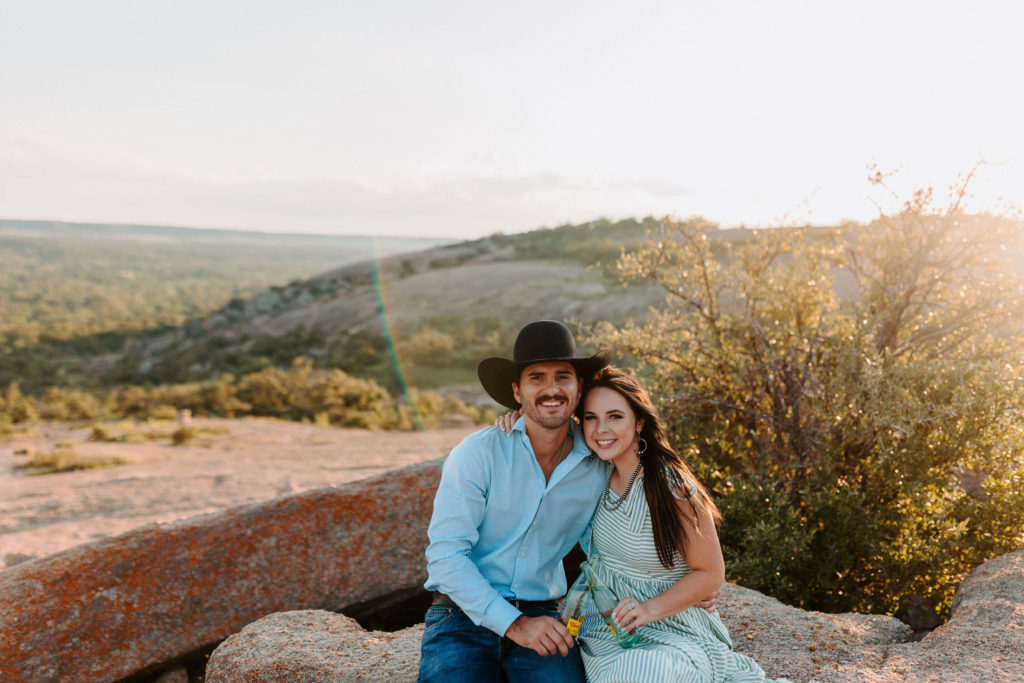 Enchanted Rock Adventure Couples Photo Session - Wisch You Were Here