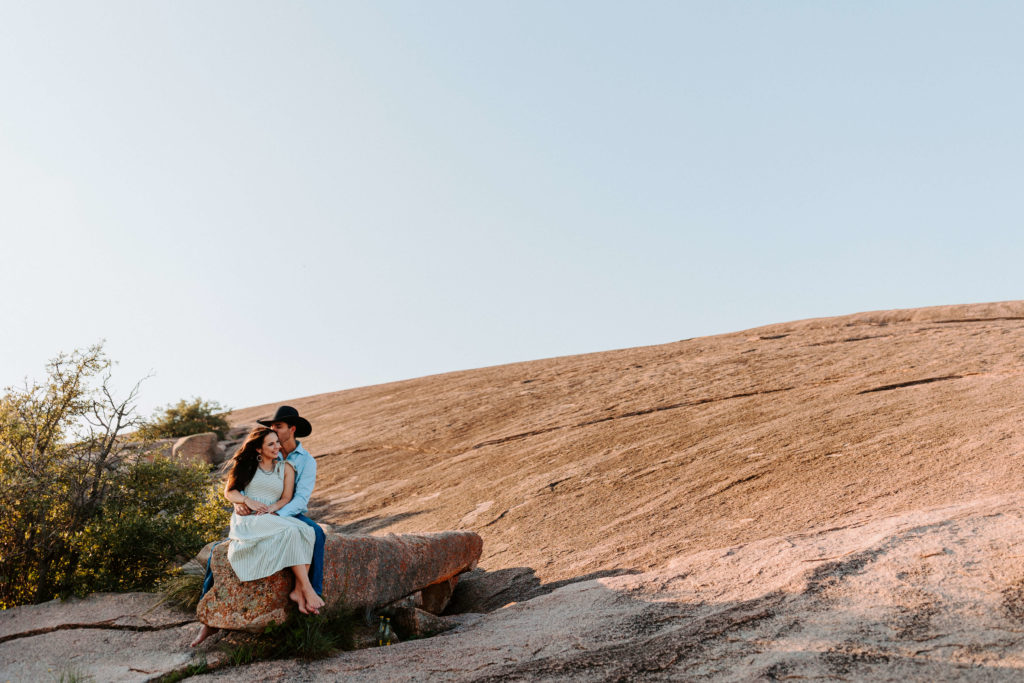 Enchanted Rock Adventure Couples Photo Session - Wisch You Were Here