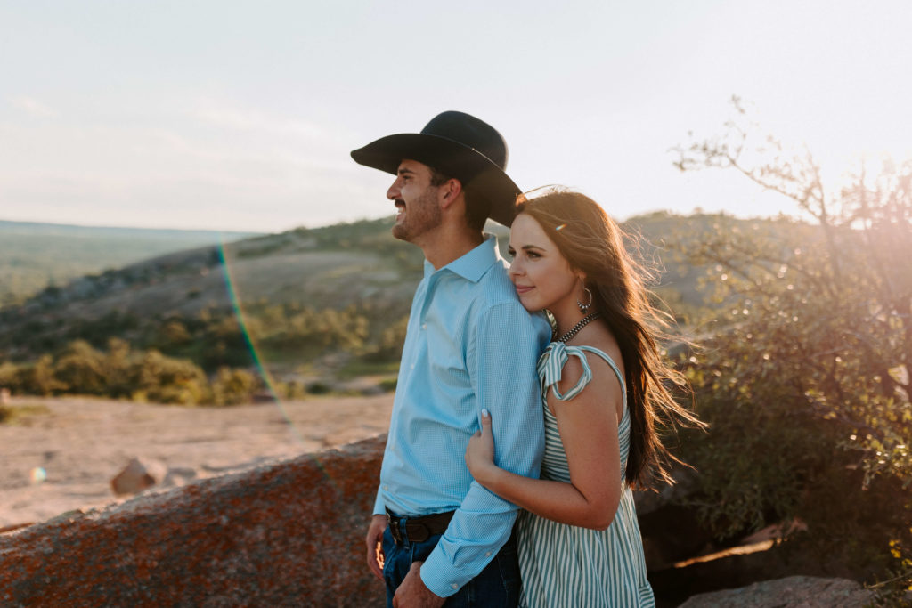 Enchanted Rock Adventure Couples Photo Session - Wisch You Were Here